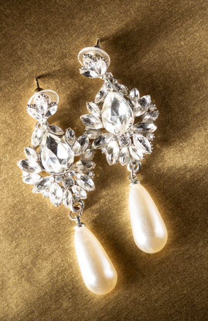 a close-up of a necklace
